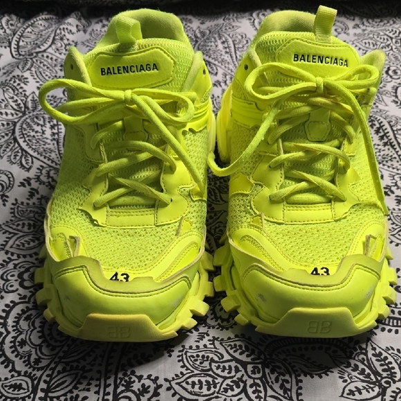 Balenciaga Vibrant Neon Sneakers - Picture 1 of 8